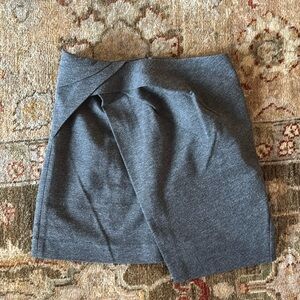 Babaton Aritzia Bureau Mini Skirt charcoal Wool Blend sz 2